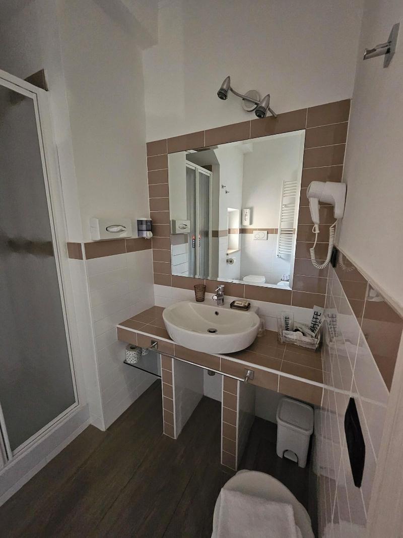 Albis Rooms Guest House image