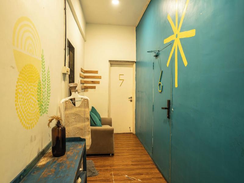 Locomo Hostel - Mumbai Airport image