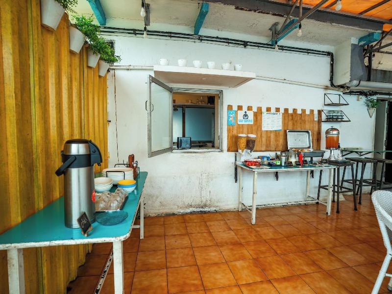 Locomo Hostel - Mumbai Airport image