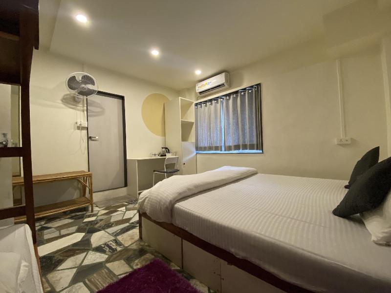 Locomo Hostel - Mumbai Airport image