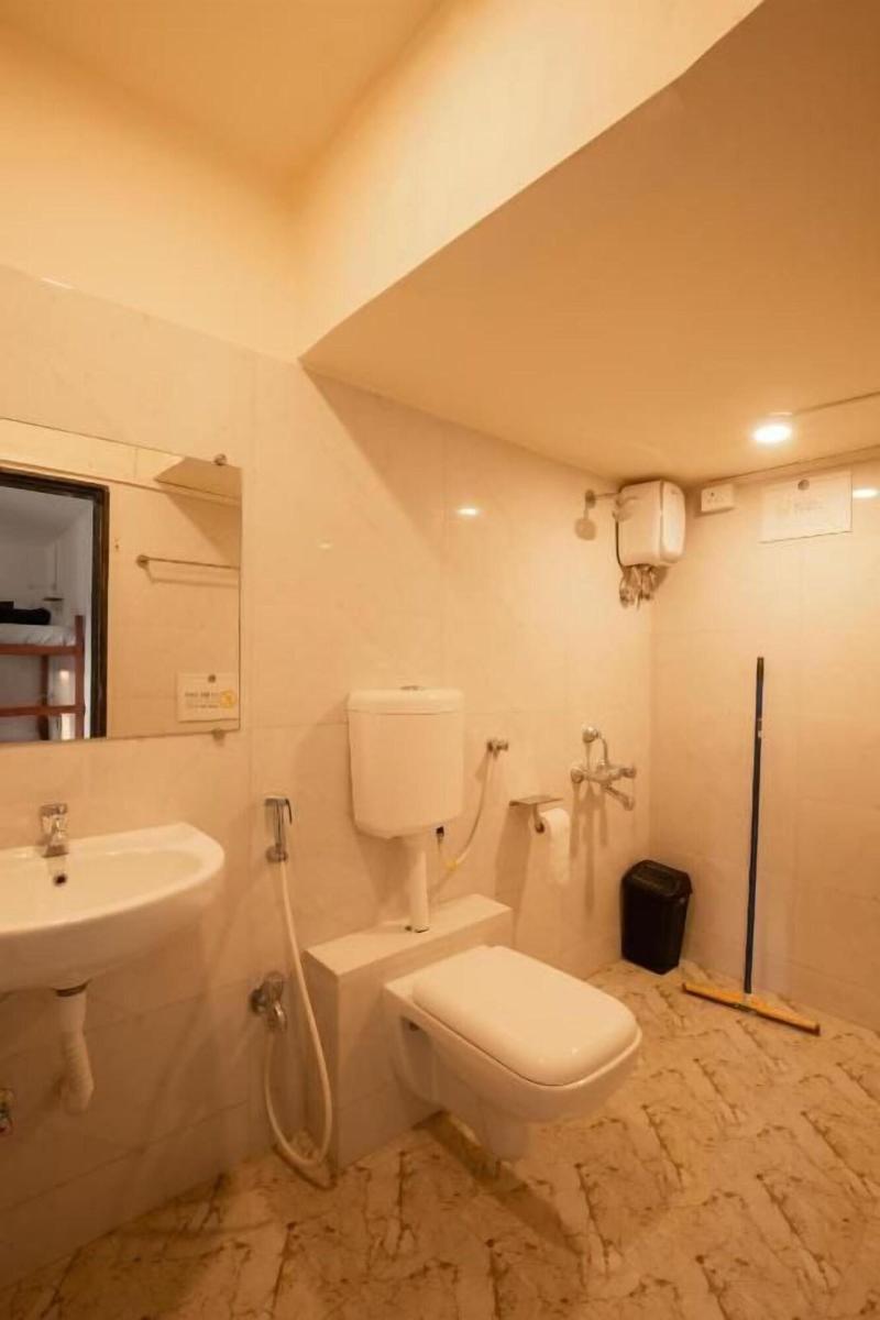 Locomo Hostel - Mumbai Airport image