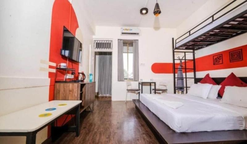 Locomo Hostel - Mumbai Airport image