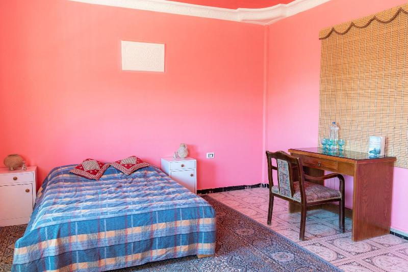 Bedouin Pink Ecohouse image