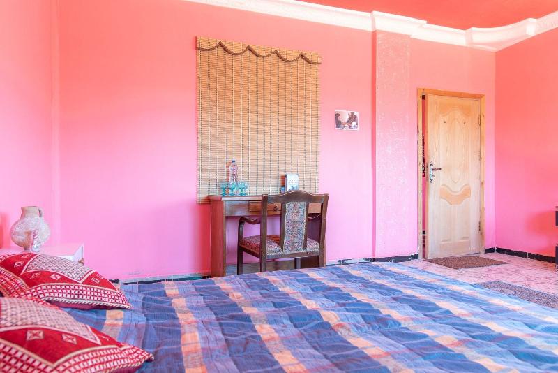 Bedouin Pink Ecohouse image