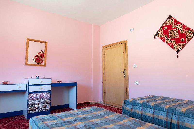 Bedouin Pink Ecohouse image
