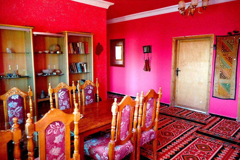 Bedouin Pink Ecohouse image