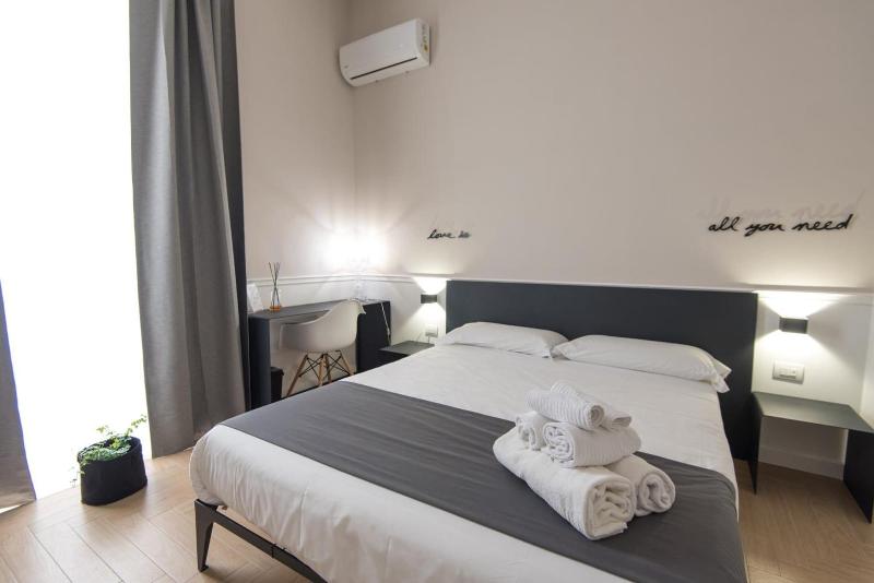 Dante Boutique Rooms image