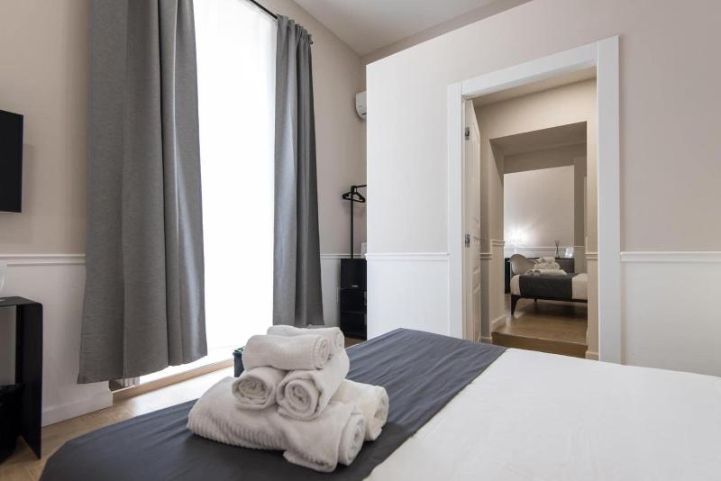 Dante Boutique Rooms image