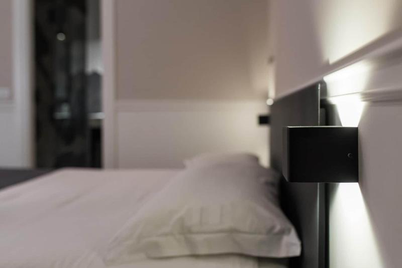 Dante Boutique Rooms image