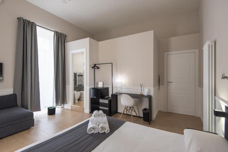 Dante Boutique Rooms image