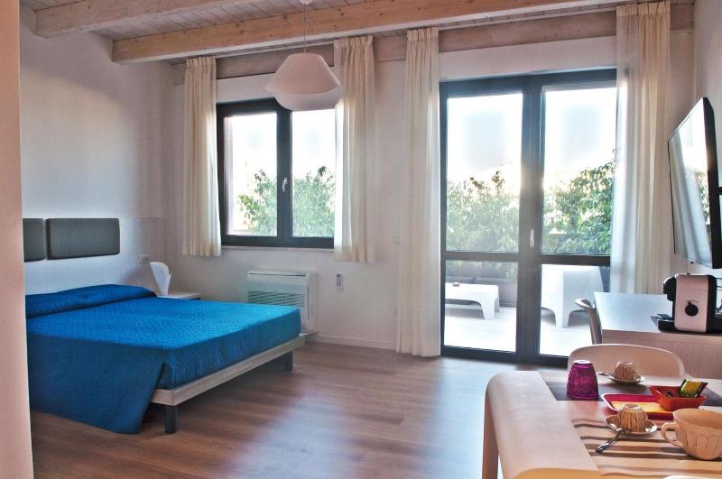 Four Rooms Guesthouse image