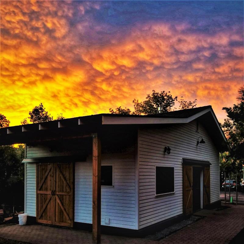 Bunk & Brew Historic Lucas House image