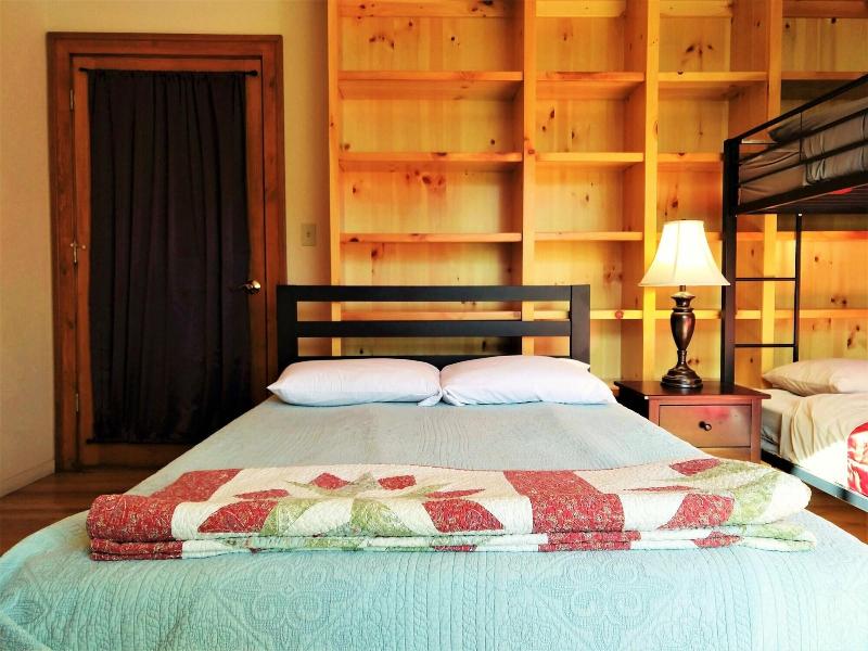 Bunk & Brew Historic Lucas House image