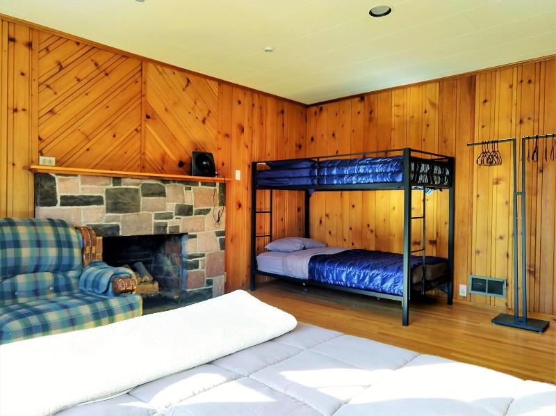 Bunk & Brew Historic Lucas House image