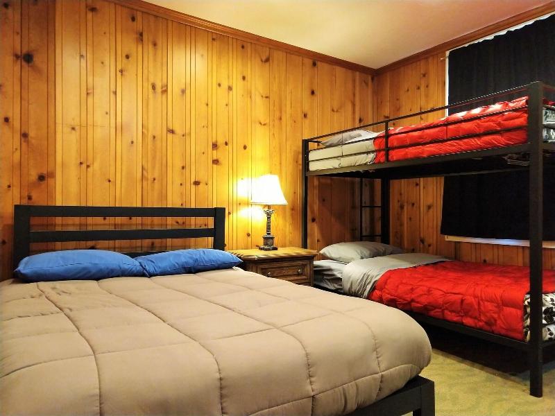 Bunk & Brew Historic Lucas House image