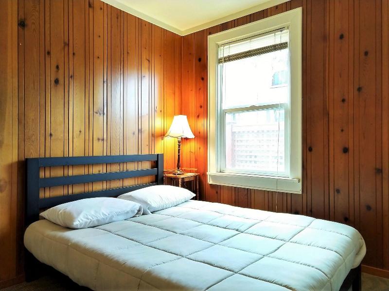 Bunk & Brew Historic Lucas House image