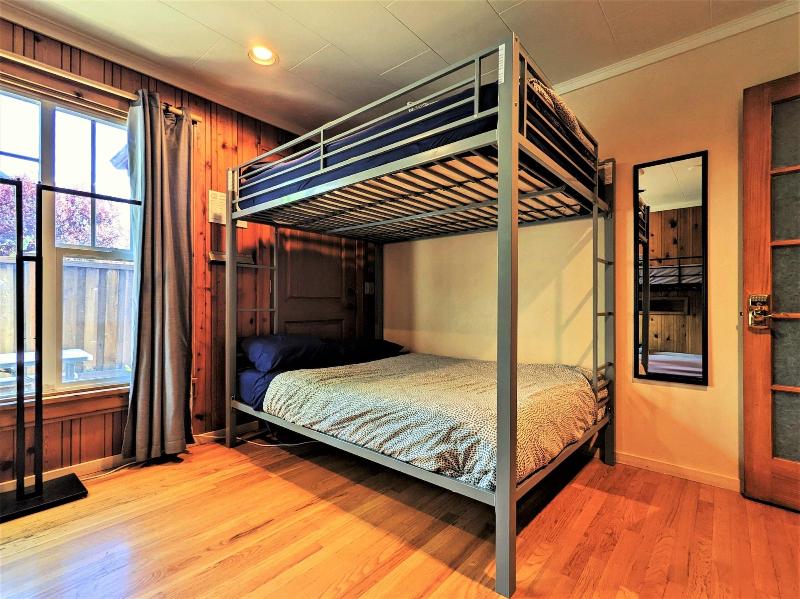 Bunk & Brew Historic Lucas House image