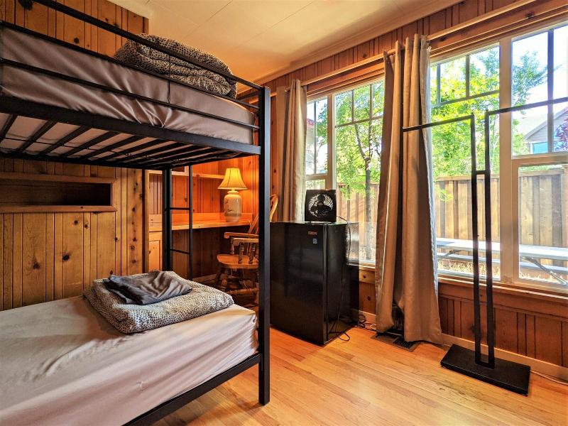 Bunk & Brew Historic Lucas House image