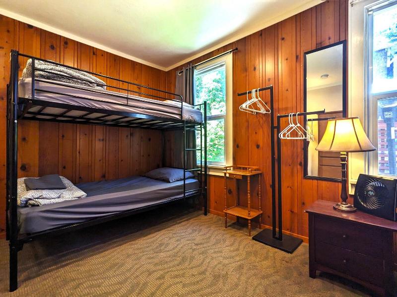 Bunk & Brew Historic Lucas House image