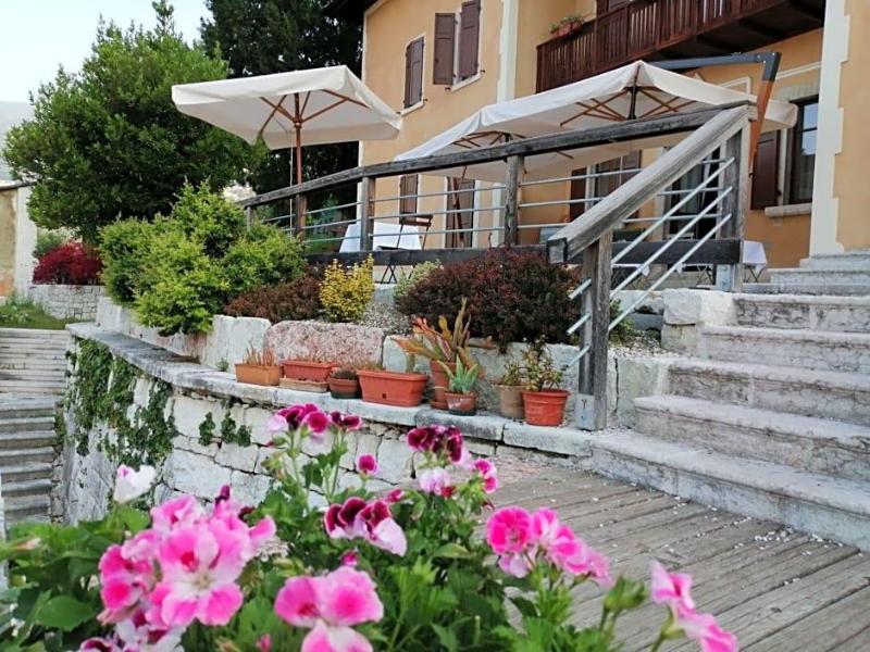 La Villa Degli Orti image