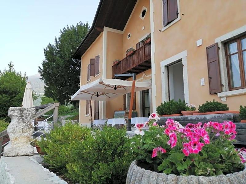 La Villa Degli Orti image