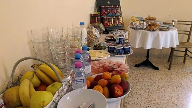 La Villa Degli Orti image