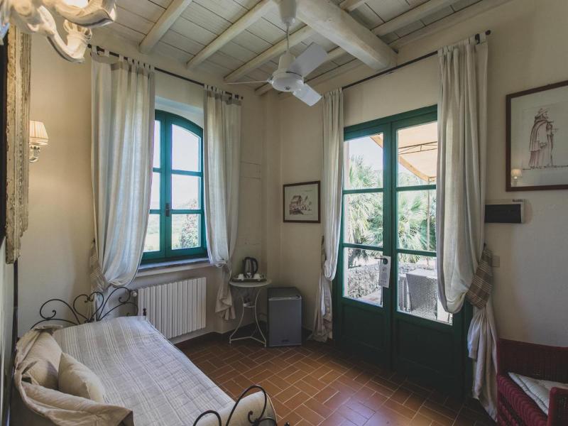 Country Relais La Mortella image
