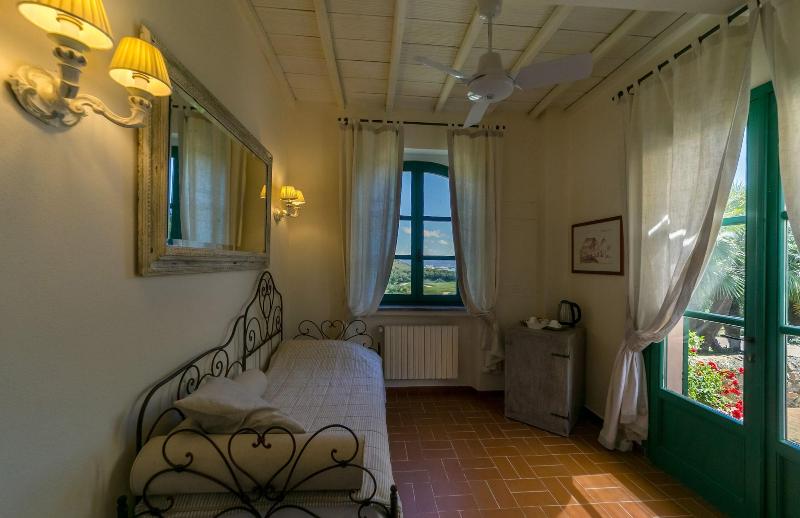 Country Relais La Mortella image