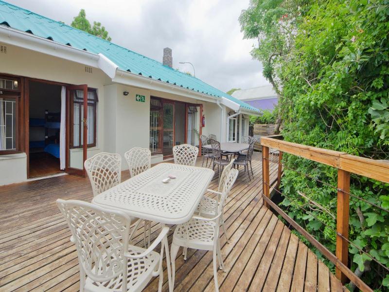 Island Vibe Knysna Hostel