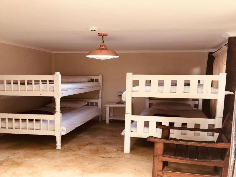 Island Vibe Knysna Hostel