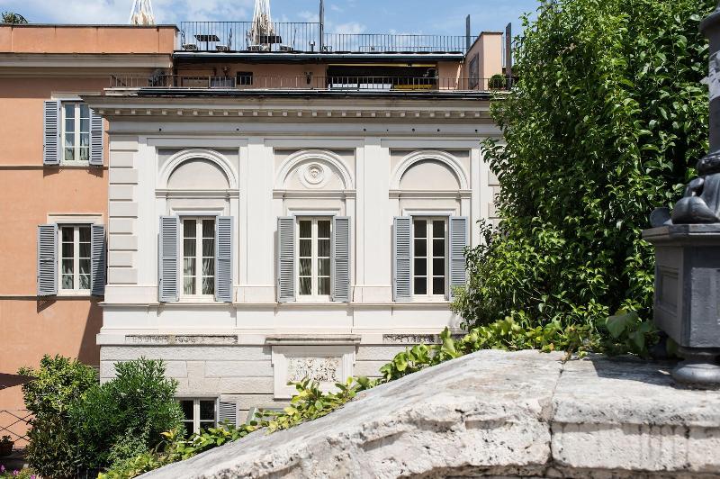 Il Palazzetto image