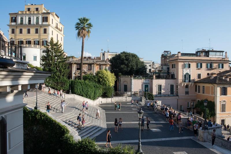 Il Palazzetto image