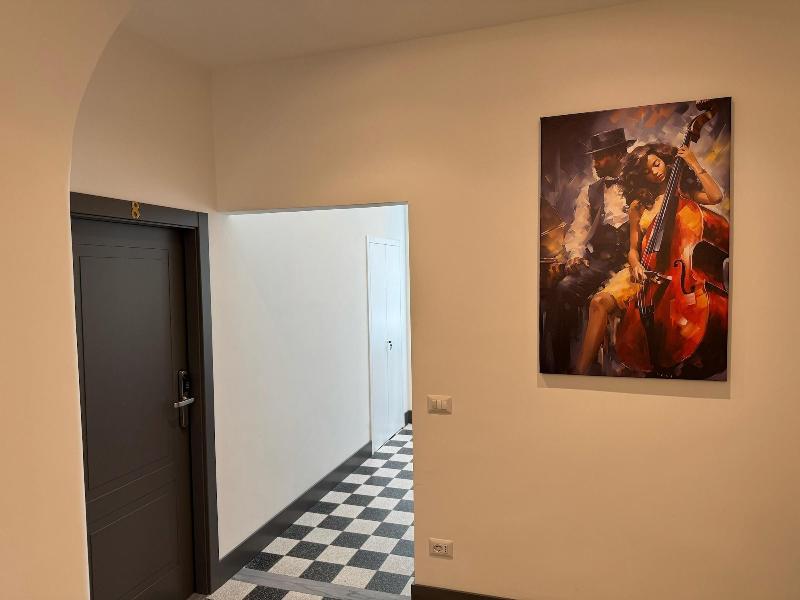 Santa Monica Luxury Rooms image