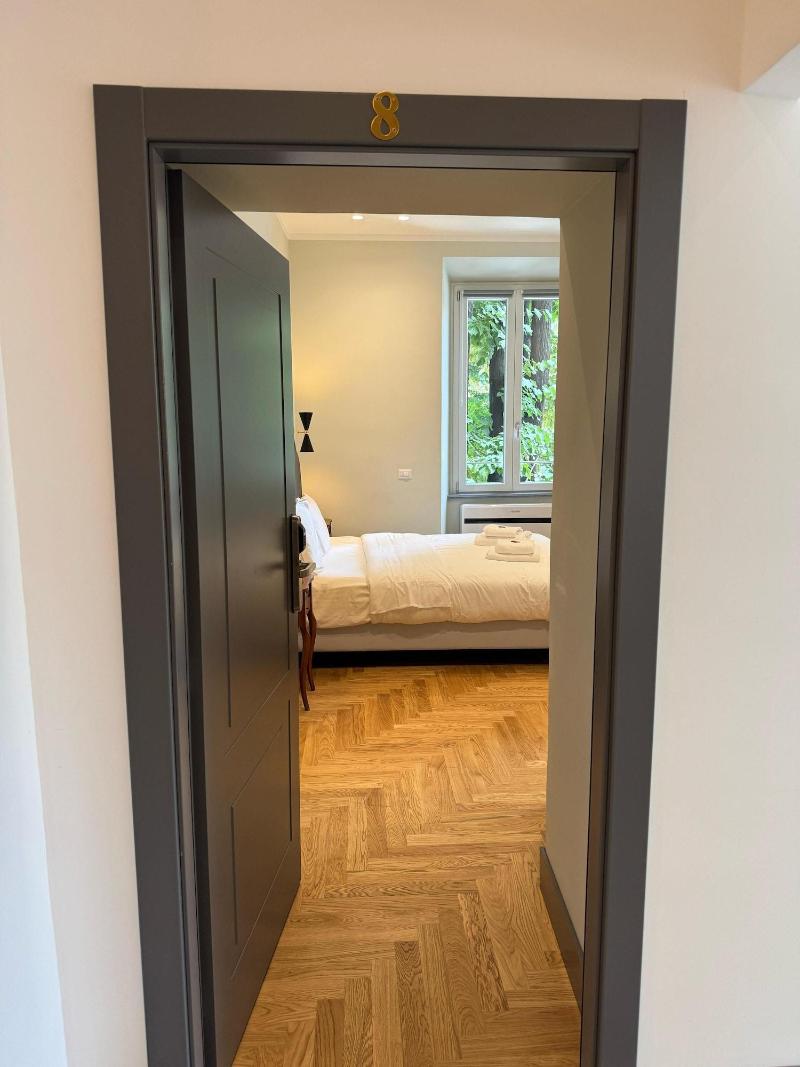 Santa Monica Luxury Rooms image