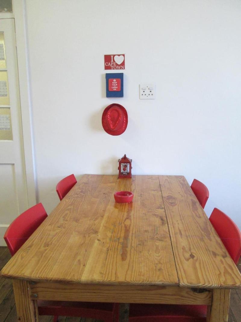 Lighthouse Farm Backpackers Lodge image