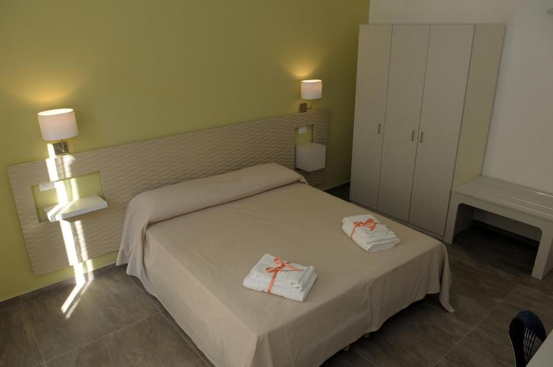 Della Torre Rooms image