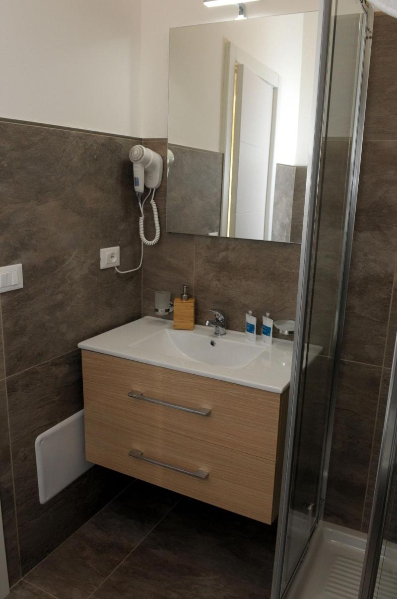 Della Torre Rooms image