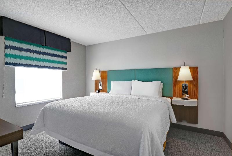 Hampton Inn & Suites by Hilton Belleville image