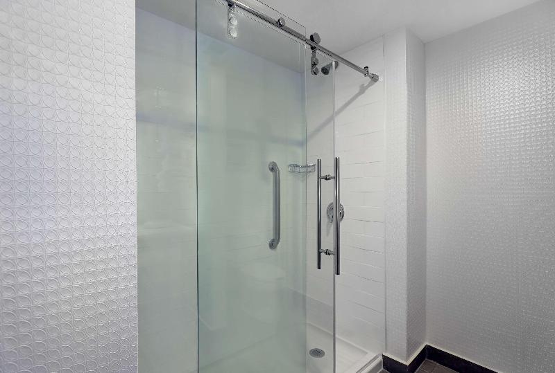 Hampton Inn & Suites by Hilton Belleville image