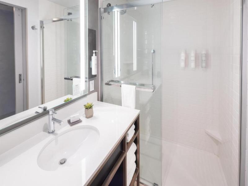 Hilton Garden Inn Redmond Seattle image
