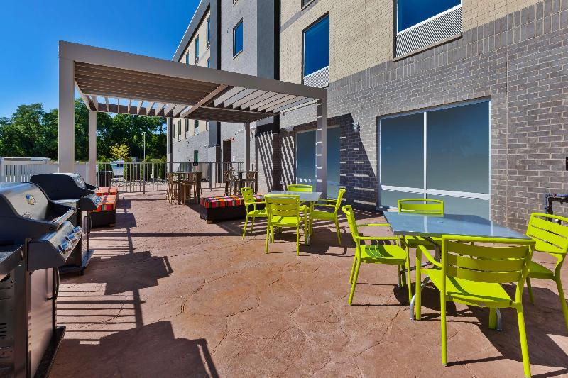 Home2 Suites by Hilton Saginaw photo 23
