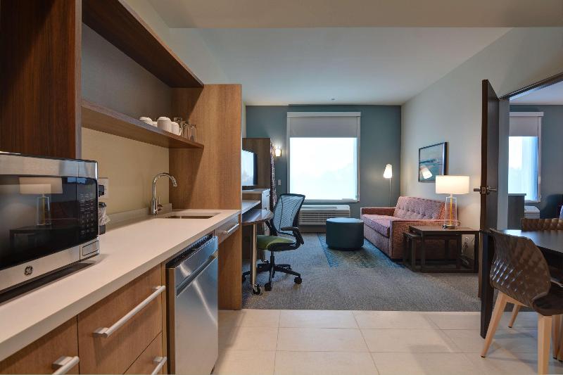 Home2 Suites By Hilton Panama City Beach image