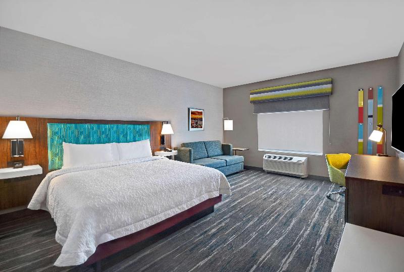 Hampton Inn By Hilton Las Vegas Strip South image