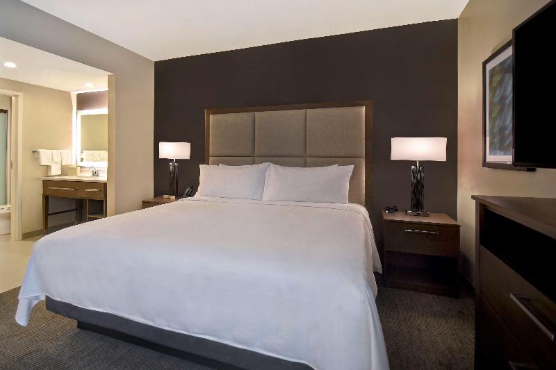Homewood Suites by Hilton Orlando Flamingo Cross image