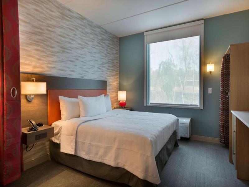 Home2 Suites by Hilton Charlotte Belmont image