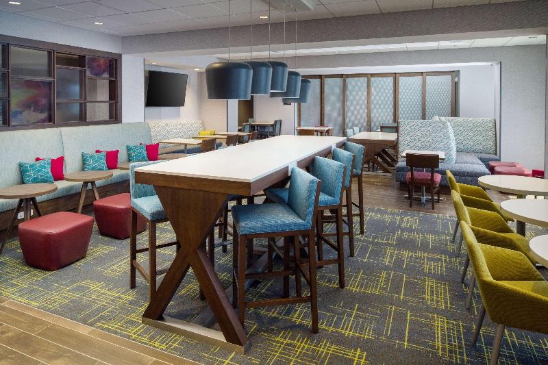 Hampton Inn By Hilton Kissimmee North image