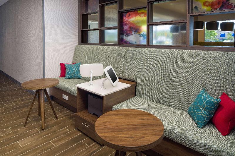 Hampton Inn By Hilton Kissimmee North image