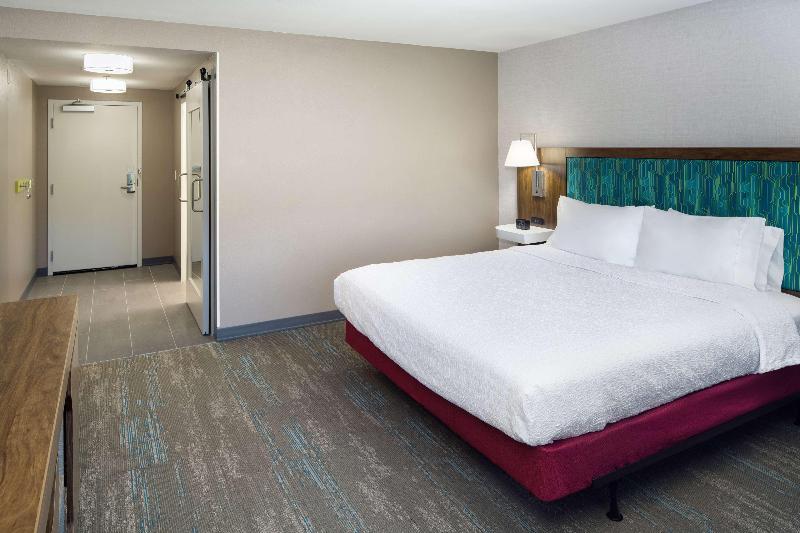 Hampton Inn By Hilton Kissimmee North image