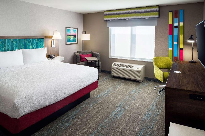 Hampton Inn By Hilton Kissimmee North image