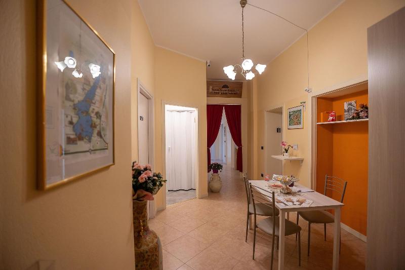 L'Opera Rooms image